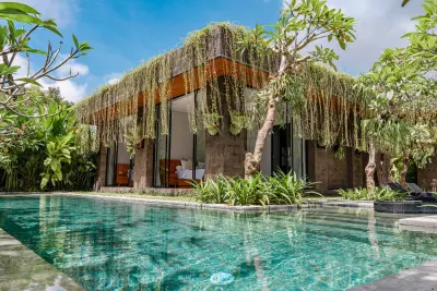 Swimming-Pool-Luxury-Private-Villa-Merica-Ubud-13