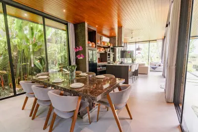 Kitchen-Dining-Luxury-Private-Villa-Merica-Ubud-2
