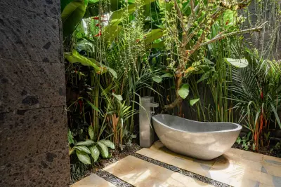 Bathroom-Luxury-Private-Villa-Ubud-12