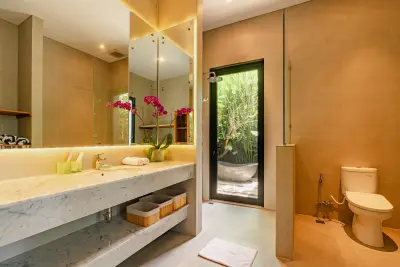 Bathroom-Luxury-Private-Villa-Ubud-10