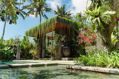 Exterior-Luxury-Private-Villa-Ubud-7