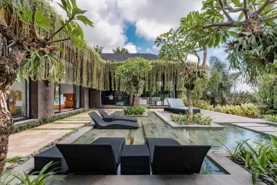 Swimming-Pool-Luxury-Private-Villa-Merica-Ubud-4