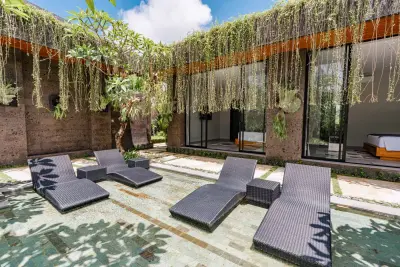 Swimming-Pool-Luxury-Private-Villa-Merica-Ubud-14