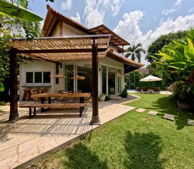 Mana-Batu-Bolong-villa-16