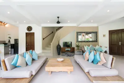 Mana-Batu-Bolong-Villa-5