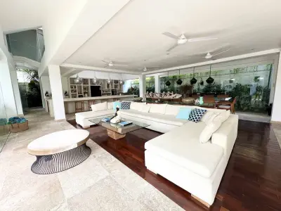 Living-room-Luxury-4bed-Villa-5