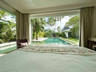 Master-Bedroom-Luxury-4bed-Villa