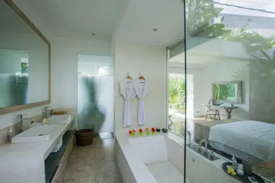 FAMILY-LUXURY-VILLA-BERAWA-CANGGU-BALI-BEDROOM-4-3