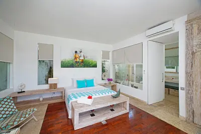 FAMILY-LUXURY-VILLA-BERAWA-CANGGU-BALI-BEDROOM-4-3-1