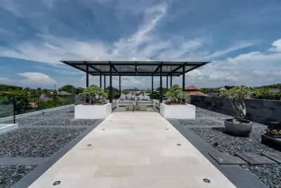 UPSTAIRS-LOUNGE-HOUSE-OF-LIGHT-LUXURY-VILLA-CANGGU-1