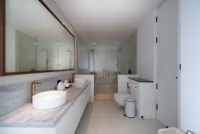 BATHROOMS-1-3
