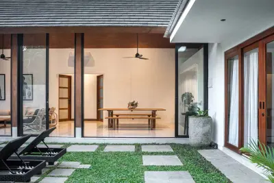 Pool-Garden-UTS-Seminyak-1