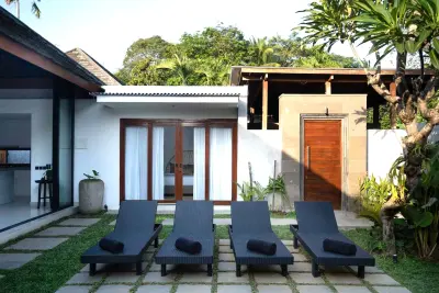 Pool-Garden-UTS-Seminyak-4
