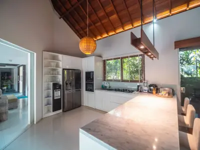 Marton-Luxury-Family-Villa-Berawa-Canggu-Kitchen-2-4