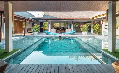Marton-Luxury-Family-Villa-Berawa-Canggu-Pool-4-1