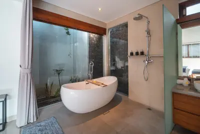 Marton-Luxury-Family-Villa-Berawa-Canggu-Bathrooms-3