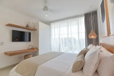 Villa-Cruz-Luxury-Modern-4bed-Villa-Berawa-Canggu-Bali-9