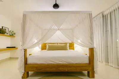 Modern-4bed-villa-Under-The-Sun-Berawa-Canggu-Bali-25