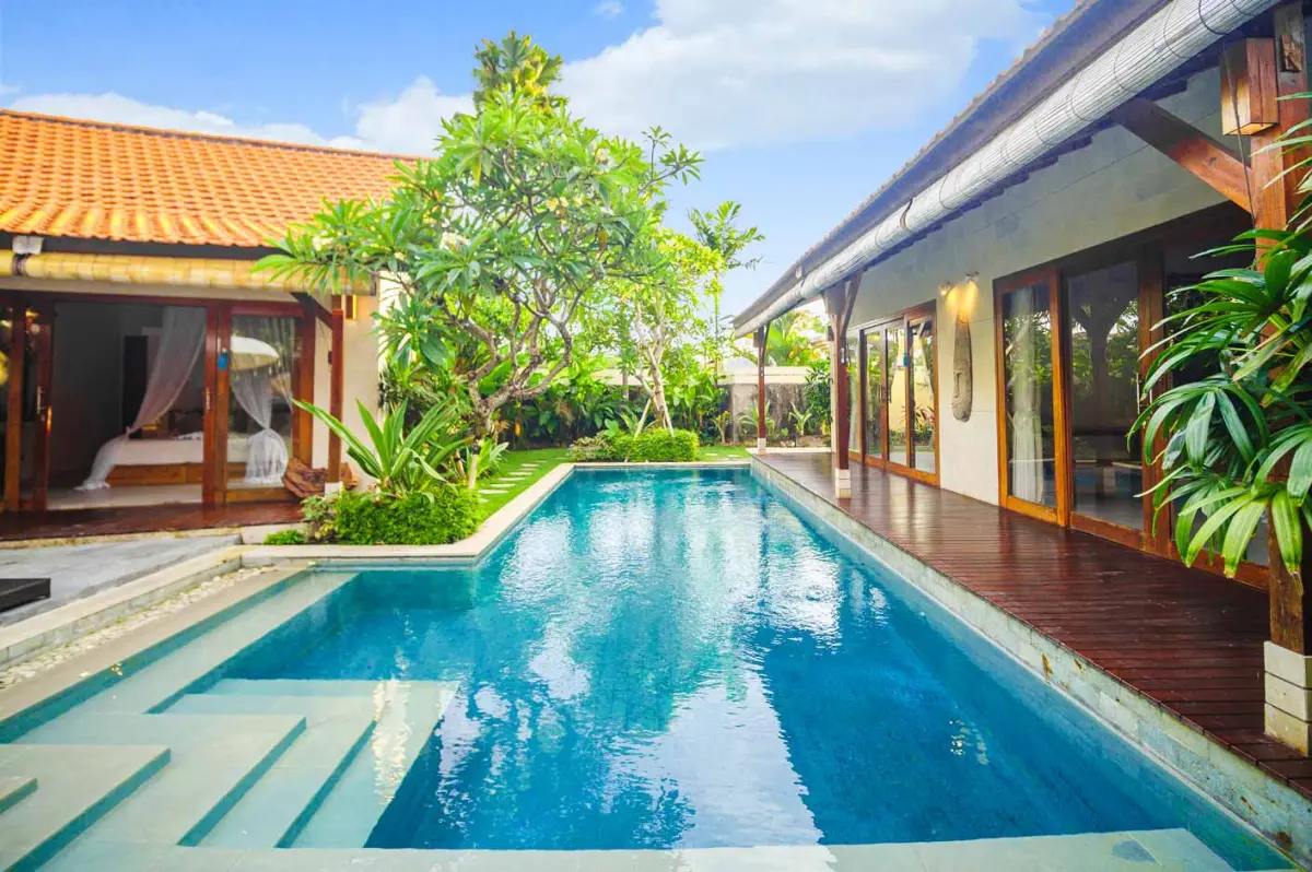 POOL-AREA-TAMANTIS-FAMIL-VILLA-CANGGU-BERAWA-6