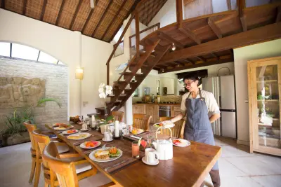 Breakfast-Keluarga-3bd-Family-Villa-Berawa-Canggu-1