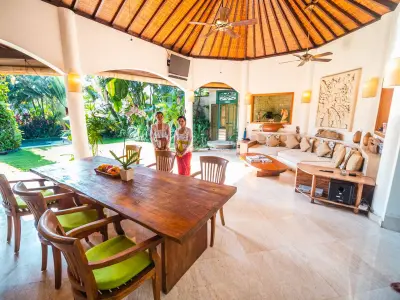 Dining-Area-Keluarga-3Bd-Family-Villa-2