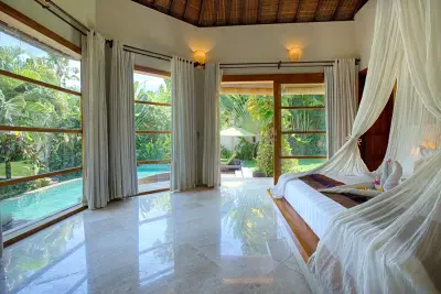 Bedrooms-Keluarga-3Bd-Family-Berawa-Canggu-5-1