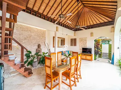 DINING-AREA-CINTA-3BD-FAMILY-LUXURY-VILLA-3