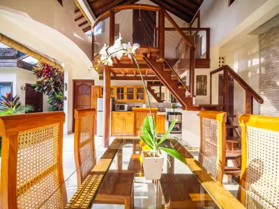 DINING-AREA-CINTA-3BD-FAMILY-LUXURY-VILLA-7