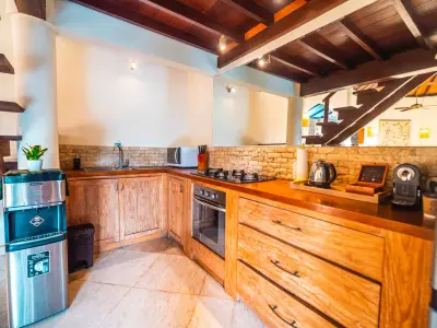 Kitchen-Keluarga-3Bd-1