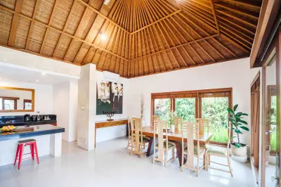 LIVING-ROOM-DINING-AMORE-4BED-VILLA-1