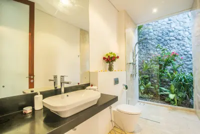 Freedom-5-bedroom-Luxury-Accommodation-Seminyak-Bali-for-families-and-groups-68