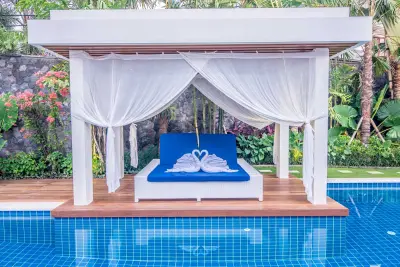 Freedom-5-bedroom-Luxury-Accommodation-Seminyak-Bali-for-families-and-groups-10