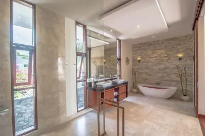 Freedom-5-bedroom-Luxury-Accommodation-Seminyak-Bali-for-families-and-groups-46