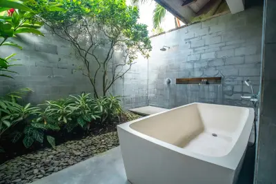 Bathrooms-other-4bedrooms-Ambalama-luxury-villa-4