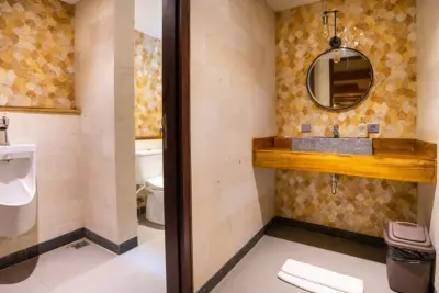 BATHROOMS-3-3