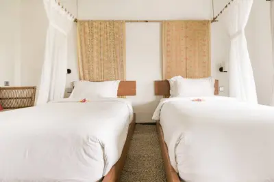 BEDROOMS-6-2
