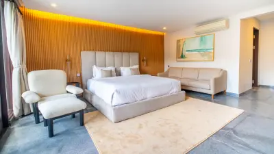 Lotus-5bed-Luxury-Bali-Villa-For-Families-and-Groups-17-1