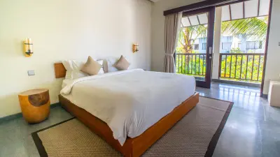 Lotus-5bed-Luxury-Bali-Villa-For-Families-and-Groups-27-1