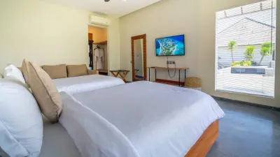 Lotus-5bed-Luxury-Bali-Villa-For-Families-and-Groups-32-1