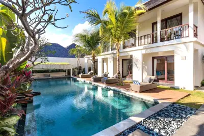 Lotus-5bedrooms-luxury-villa-Canggu-Bali-34-1