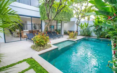 Under-The-Sun-New-Pool-Picturs-6
