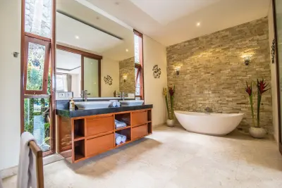 Freedom-5-bedroom-Luxury-Accommodation-Seminyak-Bali-for-families-and-groups-32
