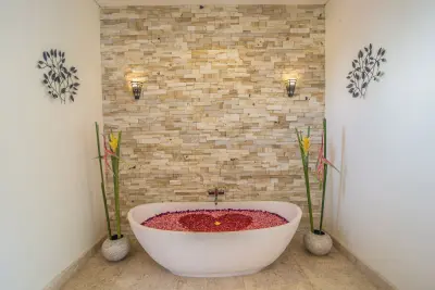 Freedom-5-bedroom-Luxury-Accommodation-Seminyak-Bali-for-families-and-groups-44