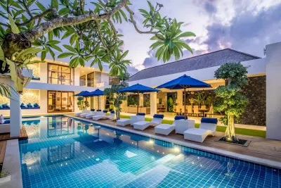 Freedom-5-bedroom-Luxury-Accommodation-Seminyak-Bali-for-families-and-groups-3