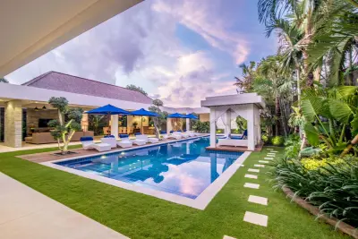 Freedom-5-bedroom-Luxury-Accommodation-Seminyak-Bali-for-families-and-groups-5