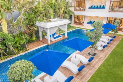 Freedom-5-bedroom-Luxury-Accommodation-Seminyak-Bali-for-families-and-groups-15