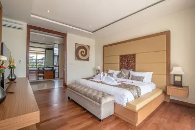 Freedom-5-bedroom-Luxury-Accommodation-Seminyak-Bali-for-families-and-groups-51