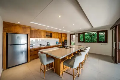 Forever-Pandawa-Luxury-6bed-Villa-Uluwatu-for-large-groups-5
