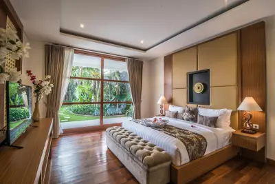 Freedom-5-bedroom-Luxury-Accommodation-Seminyak-Bali-for-families-and-groups-55
