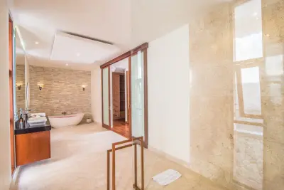 Freedom-5-bedroom-Luxury-Accommodation-Seminyak-Bali-for-families-and-groups-49